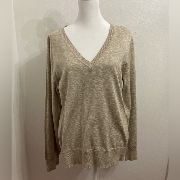 NWT Liz Claiborne Tan/Beige Sweater With Gold Metallic Size Large - Picture 9 of 12